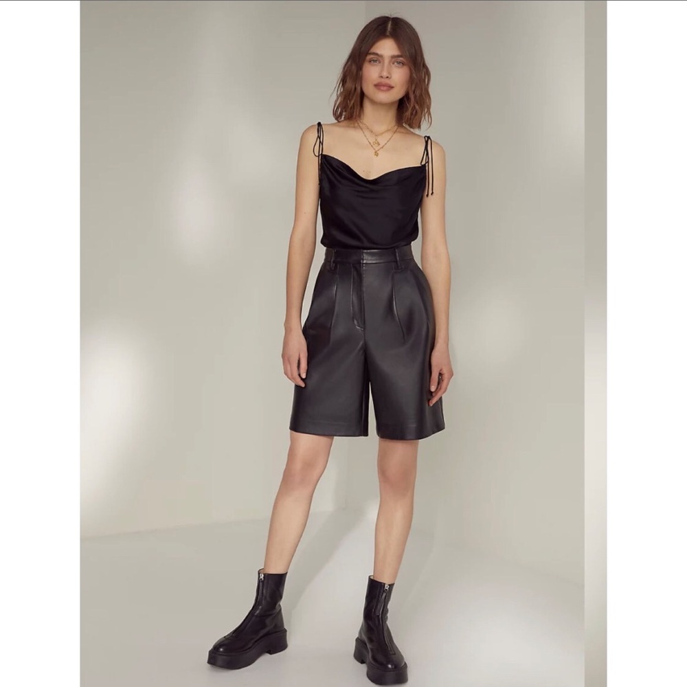 ARITZIA wilfred limerick black vegan leather pleated shorts